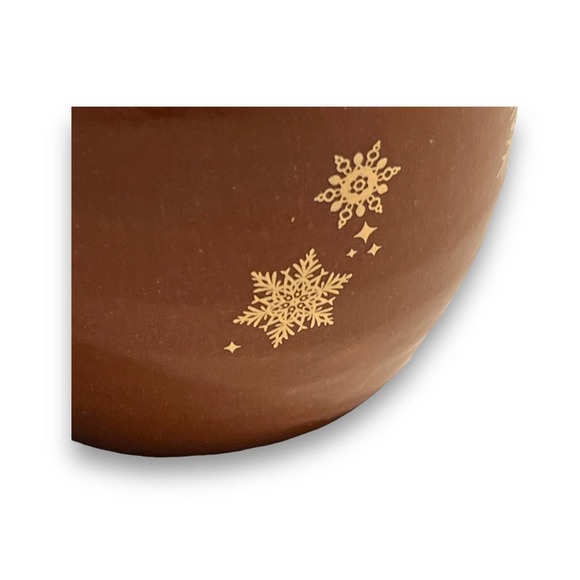 Blue & White Bowl with Snowflakes in Blue and Silver on Terracotta Pottery - Picture 7 of 10